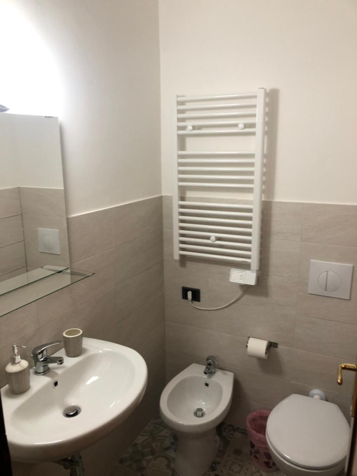 Moon River Guest House بيسكارا المظهر الخارجي الصورة