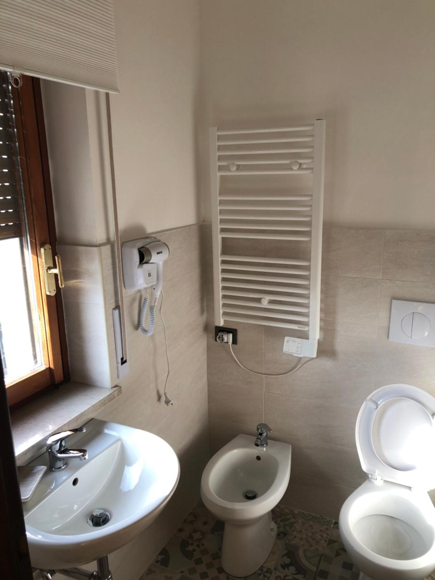 Moon River Guest House بيسكارا المظهر الخارجي الصورة
